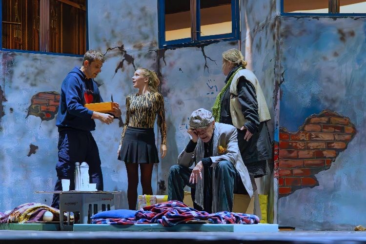Predstava 'Mi tu samo spavamo' Teatra Erato premijerno na Sceni Vidra