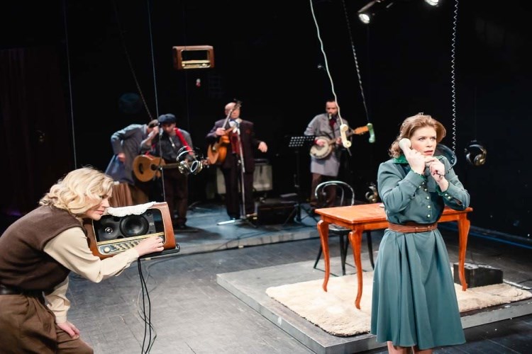 ZKM premijera: 'Halo, halo, ovdje Radio Zagreb'